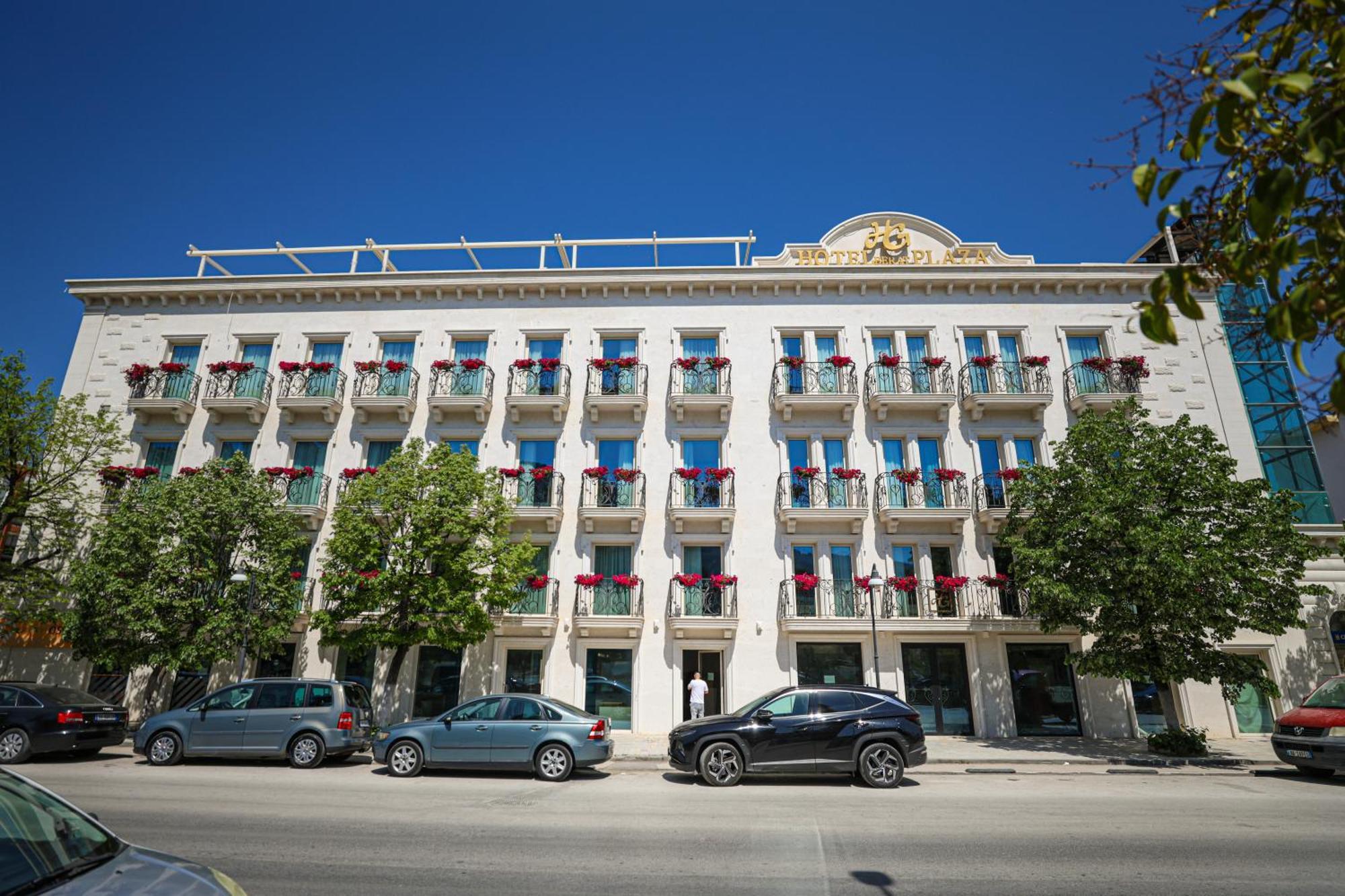 Hotel Plaza Berat Extérieur photo