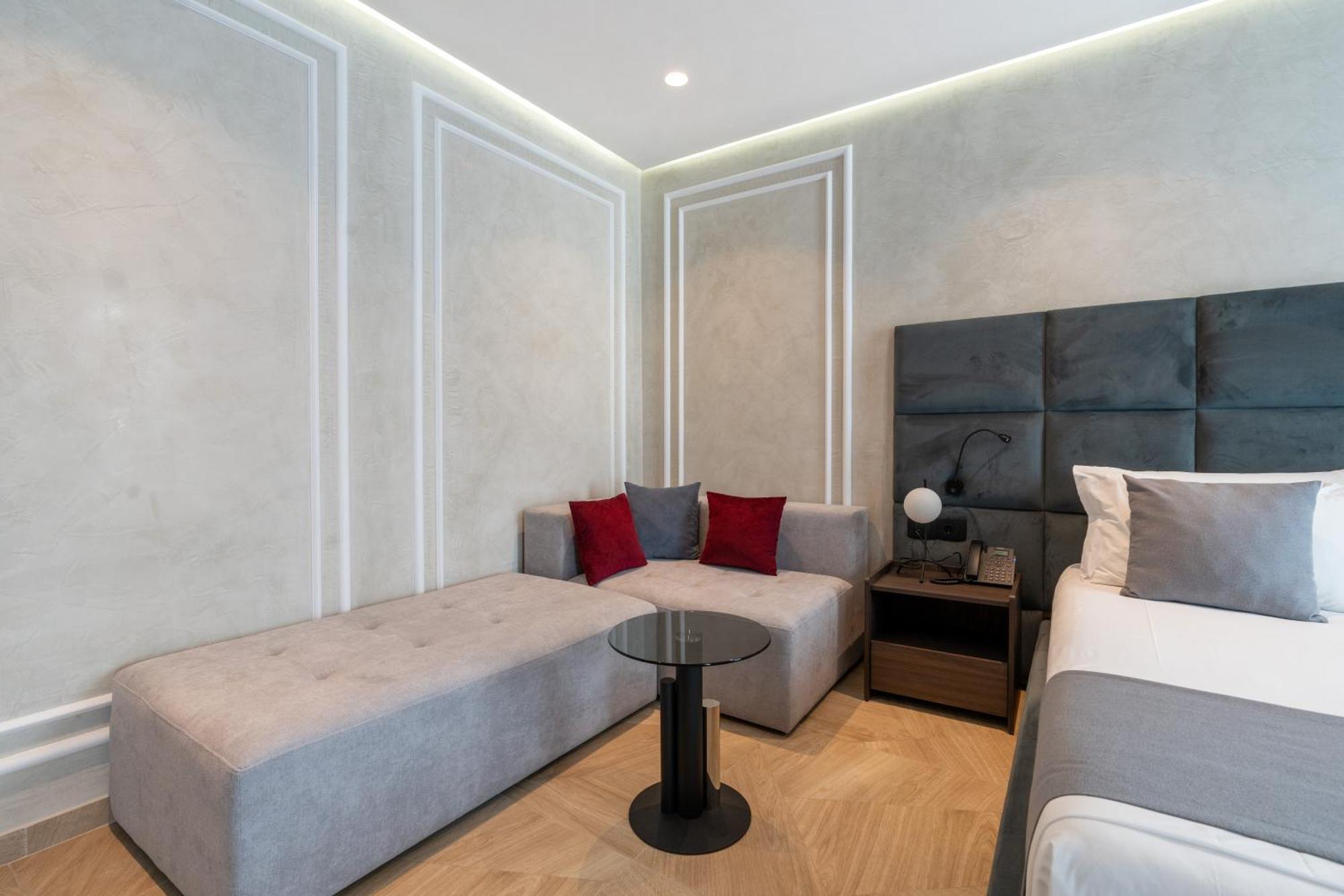 Hotel Plaza Berat Extérieur photo