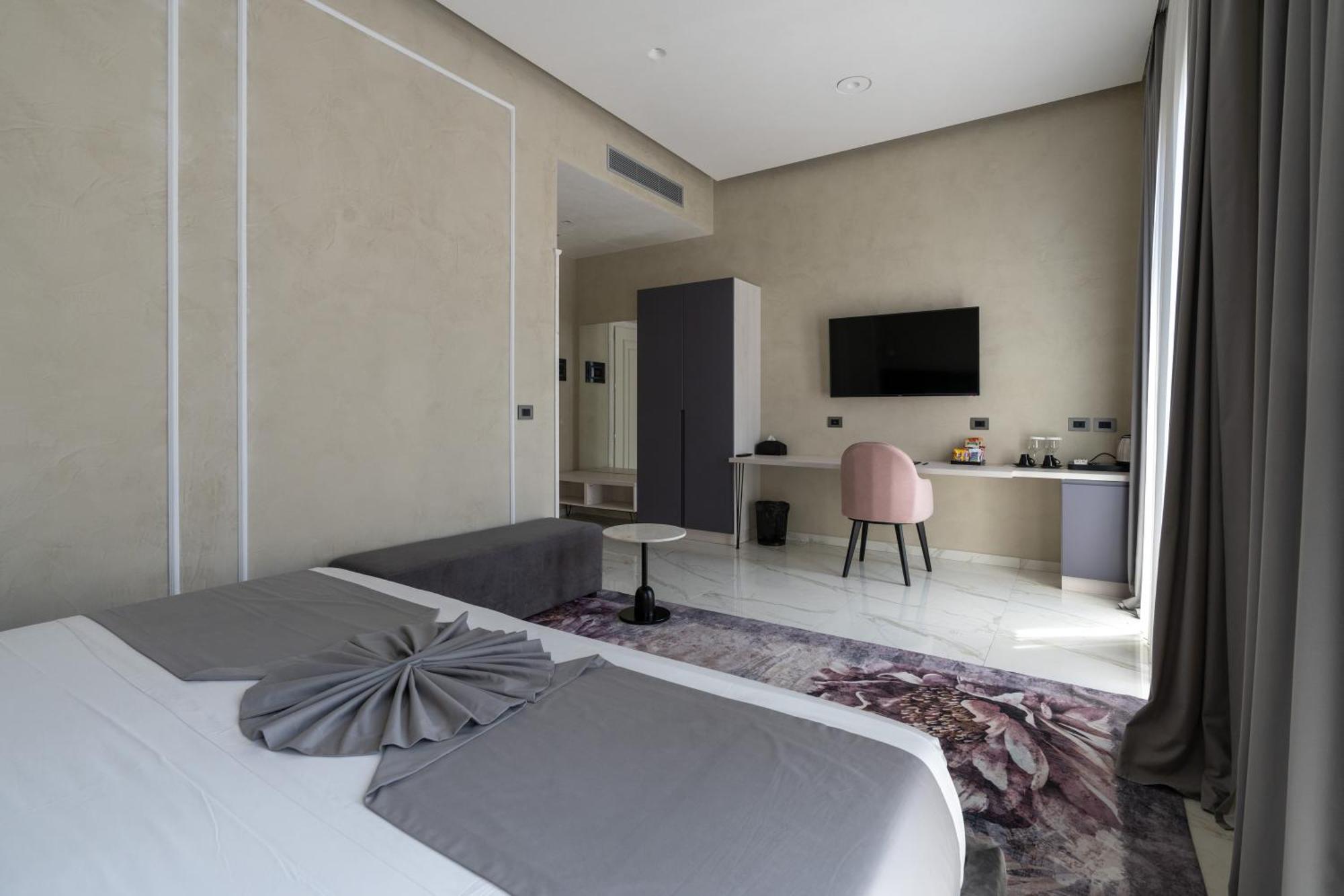 Hotel Plaza Berat Extérieur photo