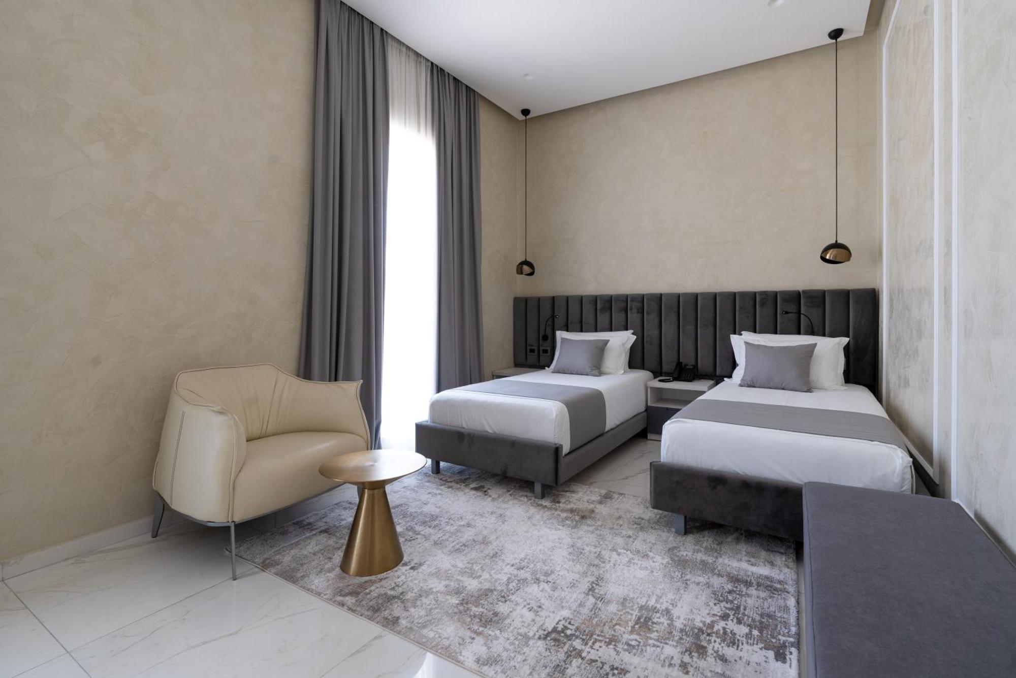 Hotel Plaza Berat Extérieur photo
