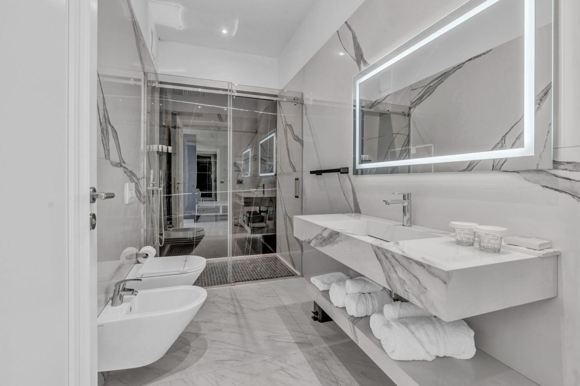 Hotel Plaza Berat Extérieur photo