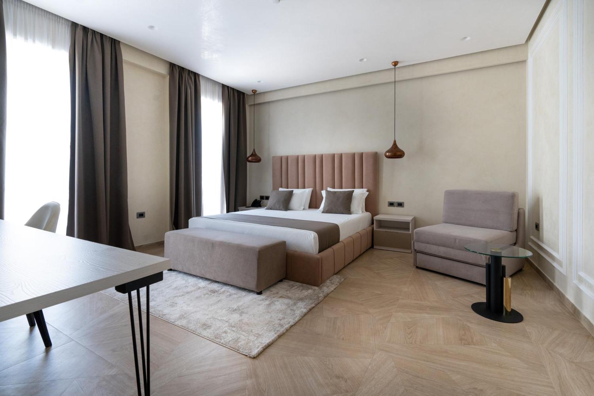 Hotel Plaza Berat Extérieur photo