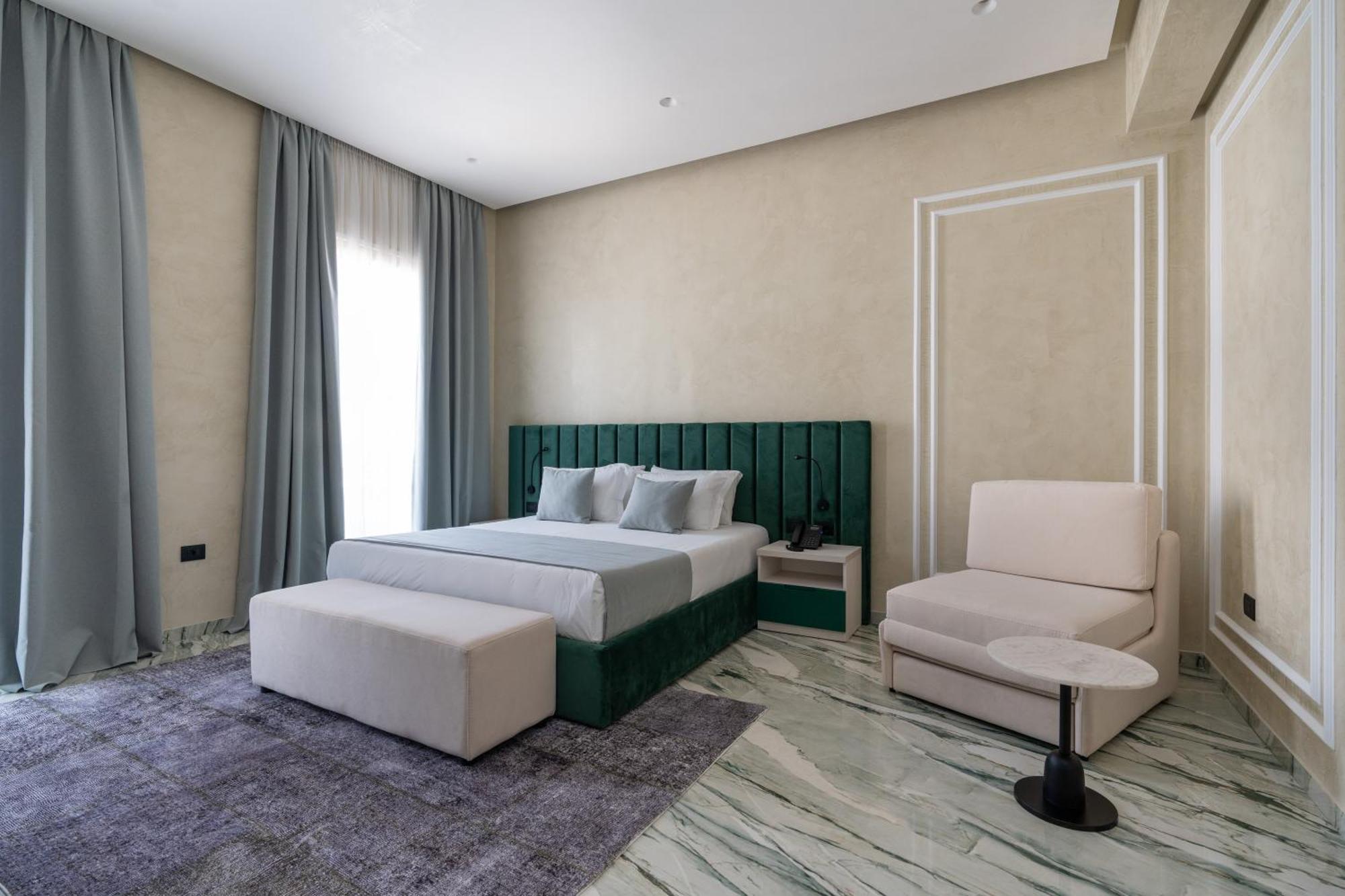 Hotel Plaza Berat Extérieur photo