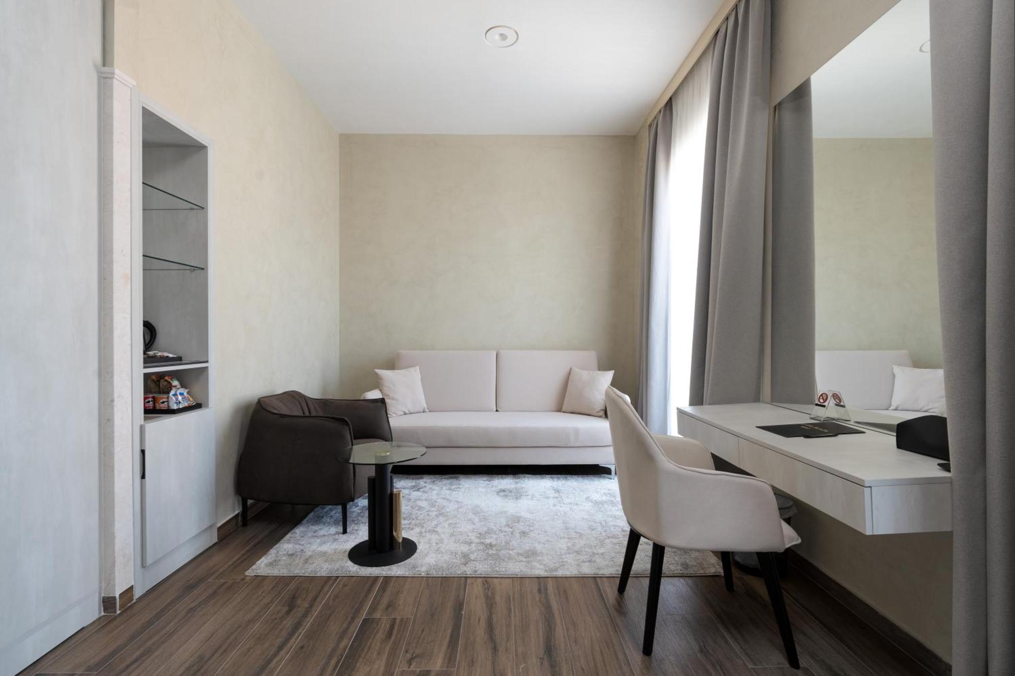 Hotel Plaza Berat Extérieur photo